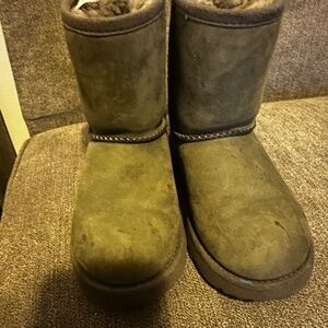 Grey Uggs Size 10 Toddler